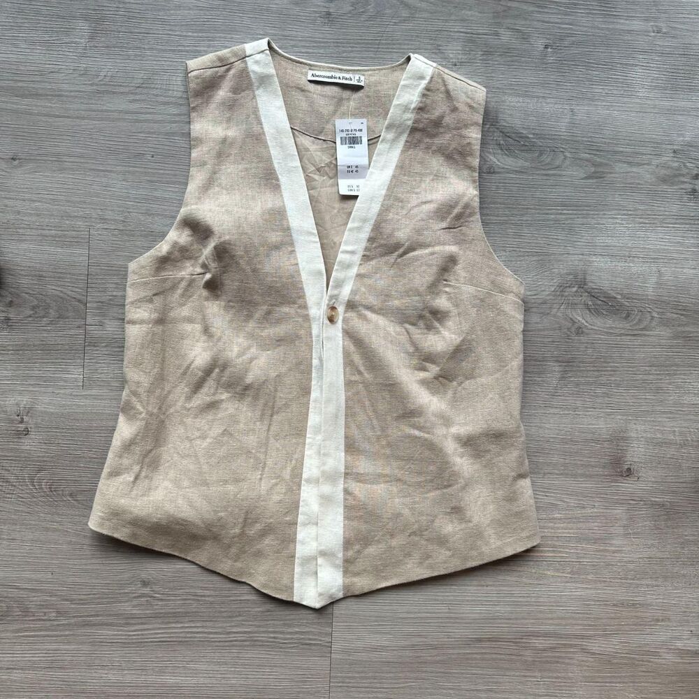 Abercrombie Women's Cream and White Blouse